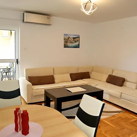 Apartment Toni *