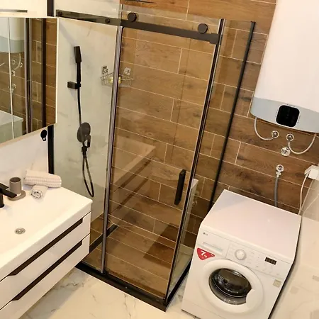 דירה Toni טרביניה