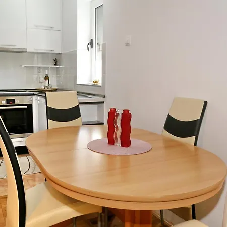 Toni Apartment *